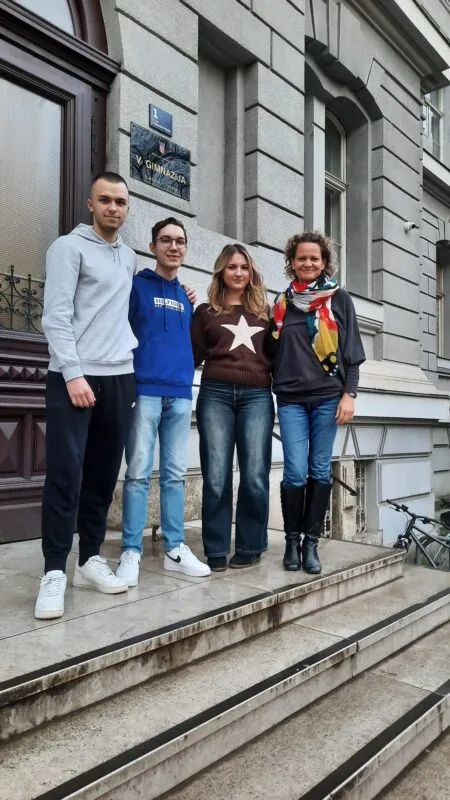 Čak troje učenika Pete gimnazije pozvano je na državno natjecanje iz Njemačkoga jezika 2026.godine.
